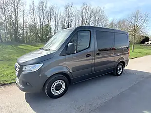 Used 2019 Mercedes Sprinter 311 Grey - Interior and Exterior details 4