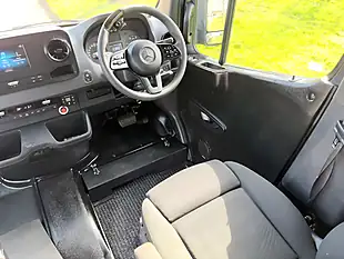 Used 2019 Mercedes Sprinter 311 Grey - Interior and Exterior details 9