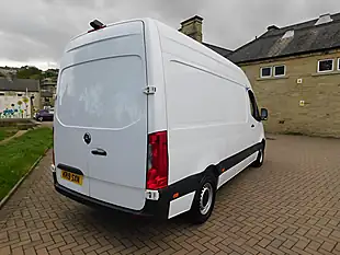 Used 2019 Mercedes Sprinter Mwb Freezer White - Interior and Exterior details 5