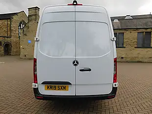 Used 2019 Mercedes Sprinter Mwb Freezer White - Interior and Exterior details 6
