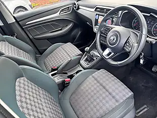 Used 2019 MG MG Zs Excite Black - Interior and Exterior details 12