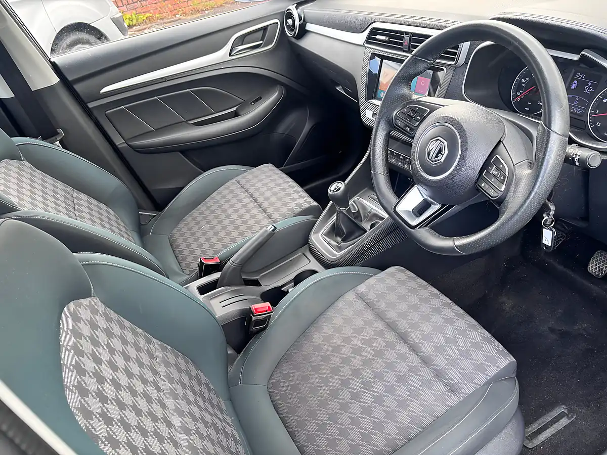 Used 2019 MG MG Zs Excite Black - Interior and Exterior details 12