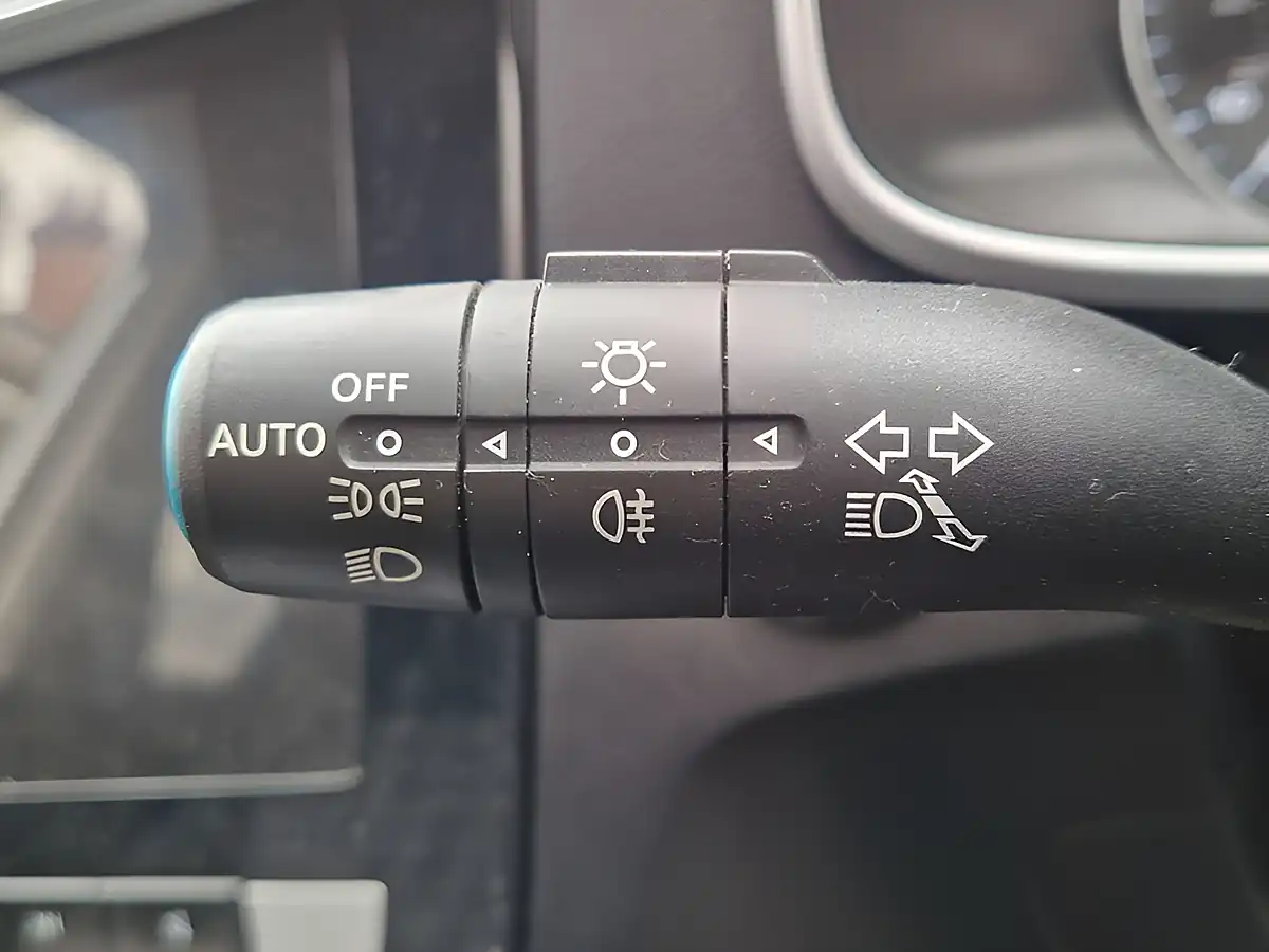 Used 2019 MG MG Zs Excite Blue - Interior and Exterior details 18