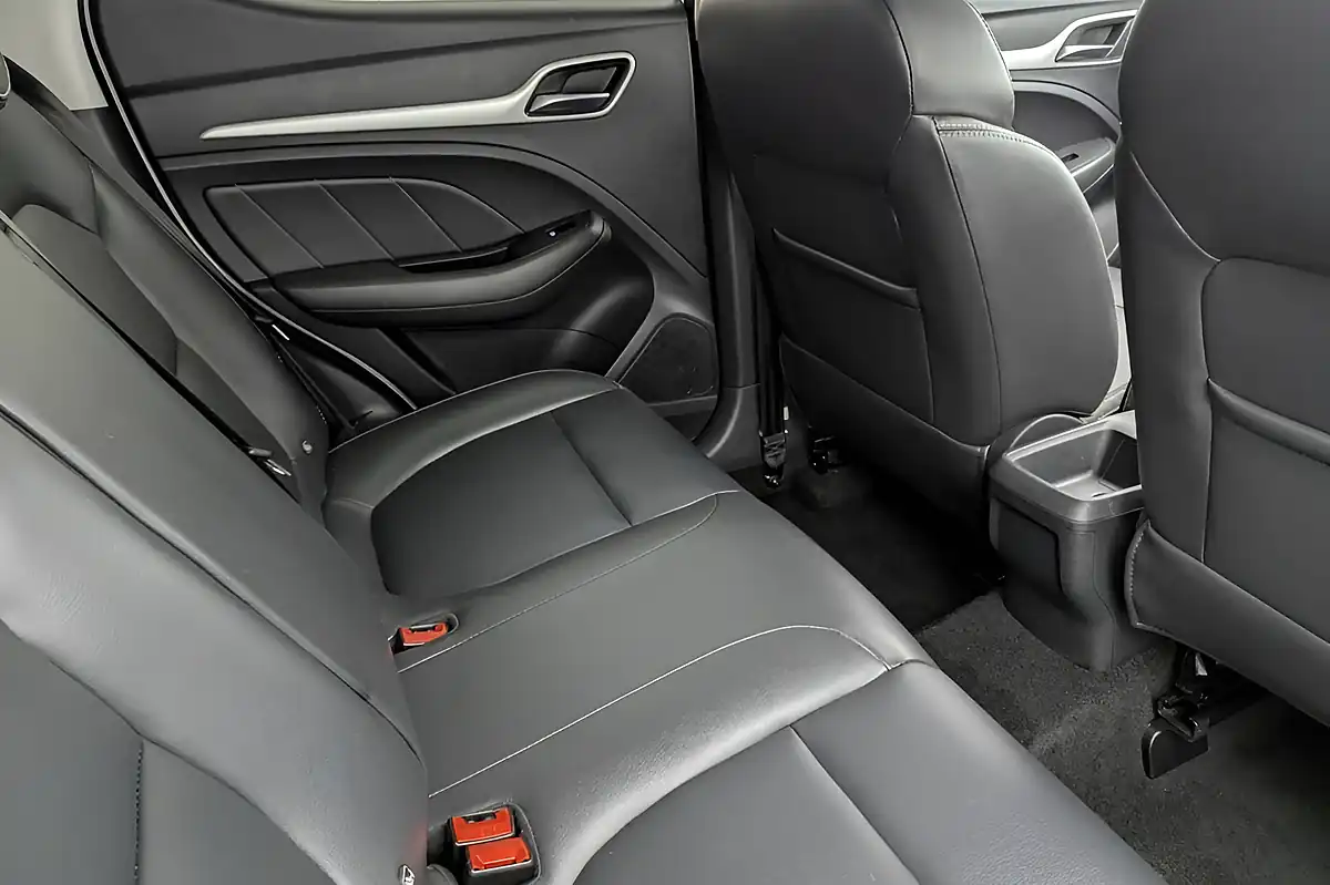 Used 2019 MG MG Zs Exclusive White - Interior and Exterior details 11