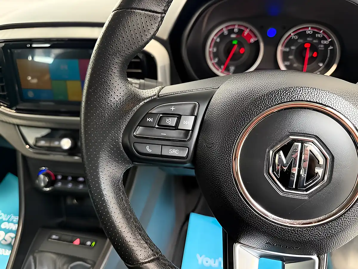 Used 2019 MG MG3 Excite Blue - Interior and Exterior details 14