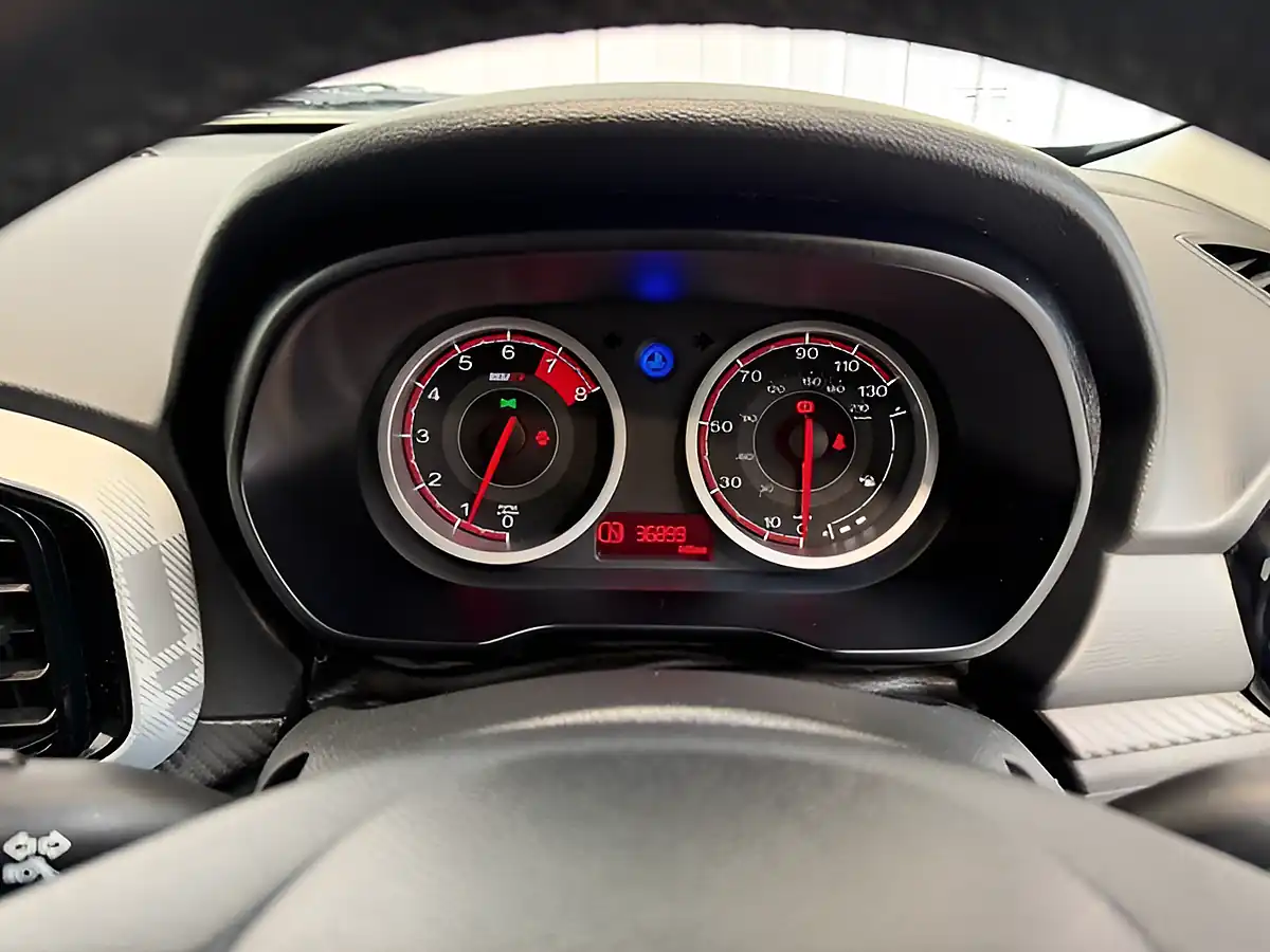Used 2019 MG MG3 Excite Blue - Interior and Exterior details 16