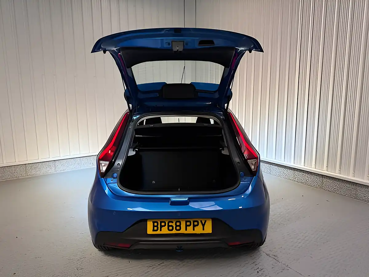 Used 2019 MG MG3 Excite Blue - Interior and Exterior details 7