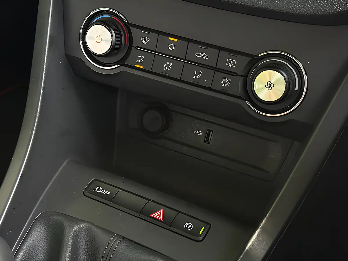 Used 2019 MG MG3 Excite Red - Interior and Exterior details 12
