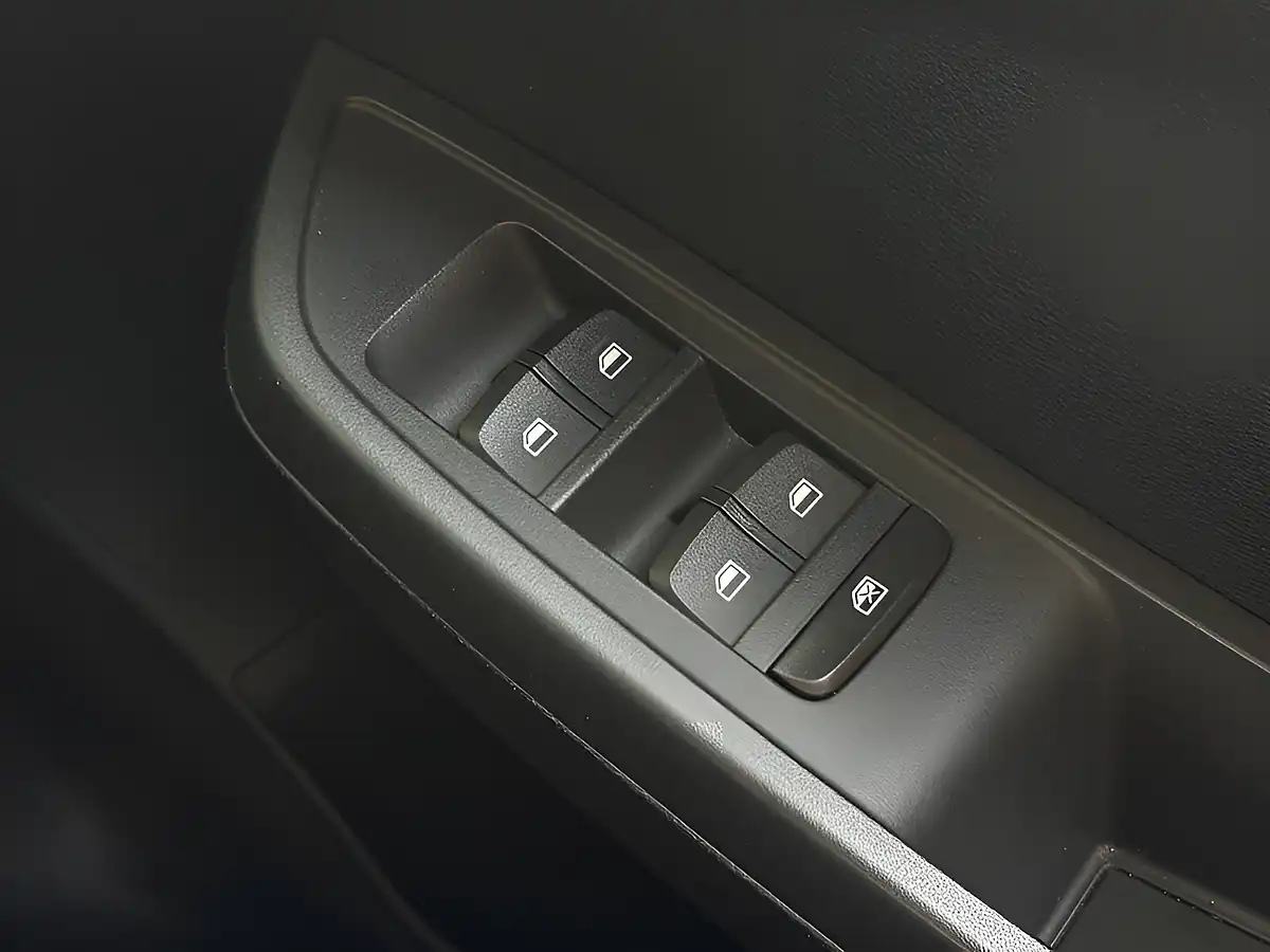 Used 2019 MG MG3 Excite Red - Interior and Exterior details 19
