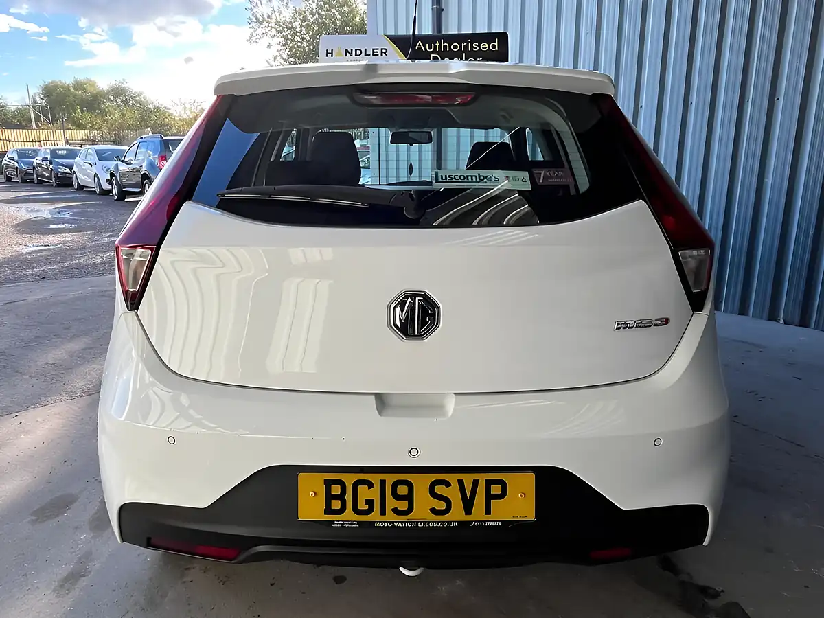 Used 2019 MG MG3 Excite White - Interior and Exterior details 10
