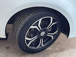 Used 2019 MG MG3 Excite White - Interior and Exterior details 18