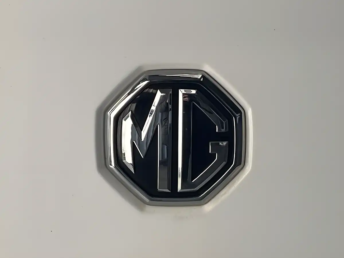 Used 2019 MG MG3 Excite White - Interior and Exterior details 9