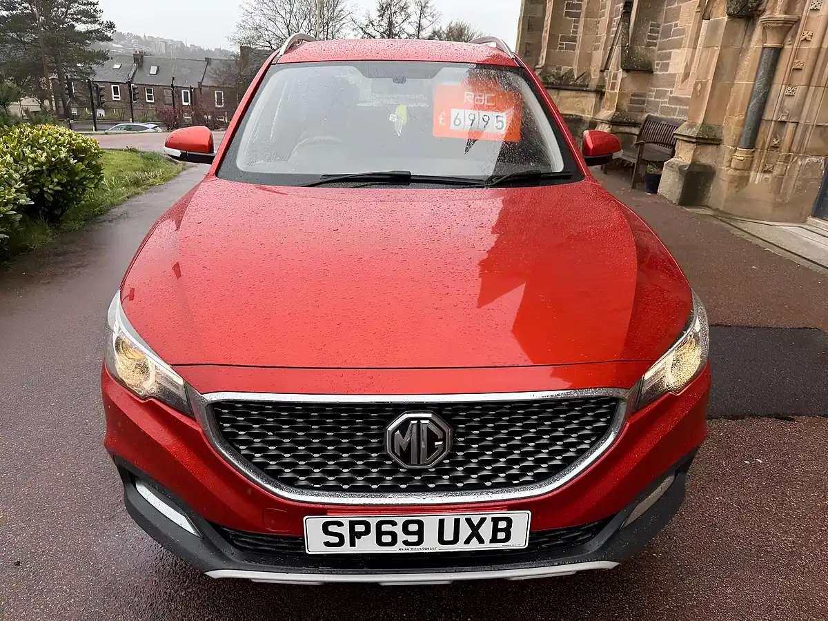 Used 2019 MG Zs Excite Orange - Interior and Exterior details 10