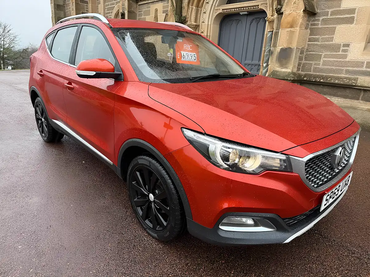 Used 2019 MG Zs Excite Orange - Interior and Exterior details 8