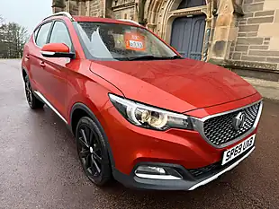Used 2019 MG Zs Excite Orange - Interior and Exterior details 9