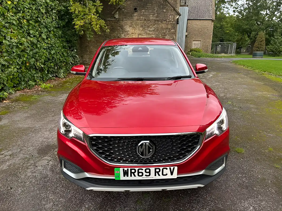 Used 2019 MG ZS Excite Red - Interior and Exterior details 15