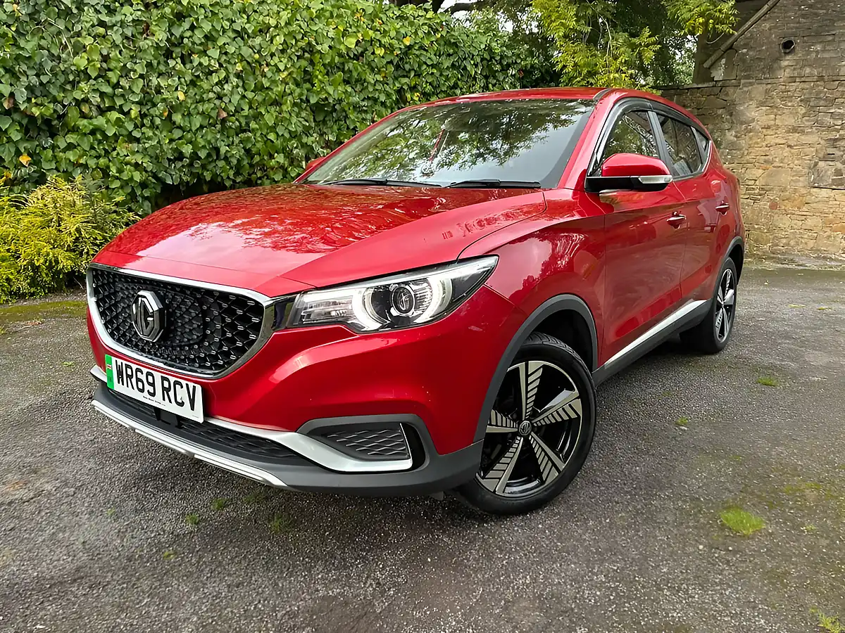 Used 2019 MG ZS Excite Red - Interior and Exterior details 16