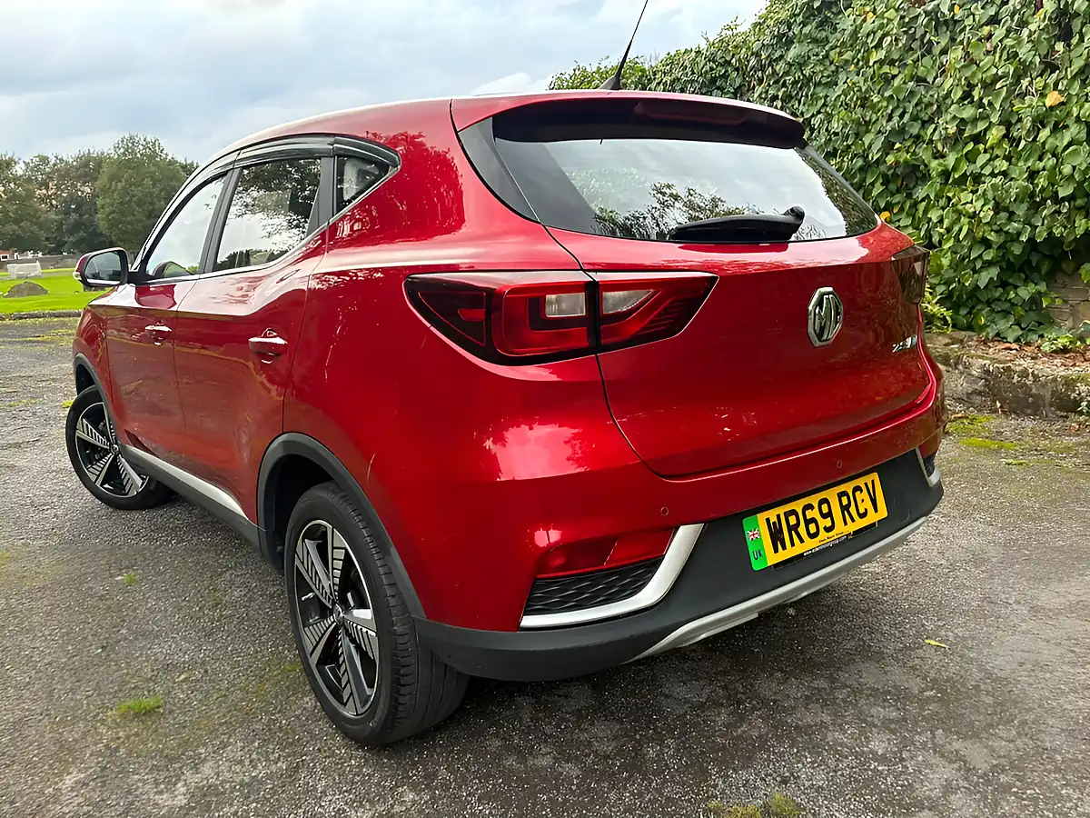 Used 2019 MG ZS Excite Red - Interior and Exterior details 17