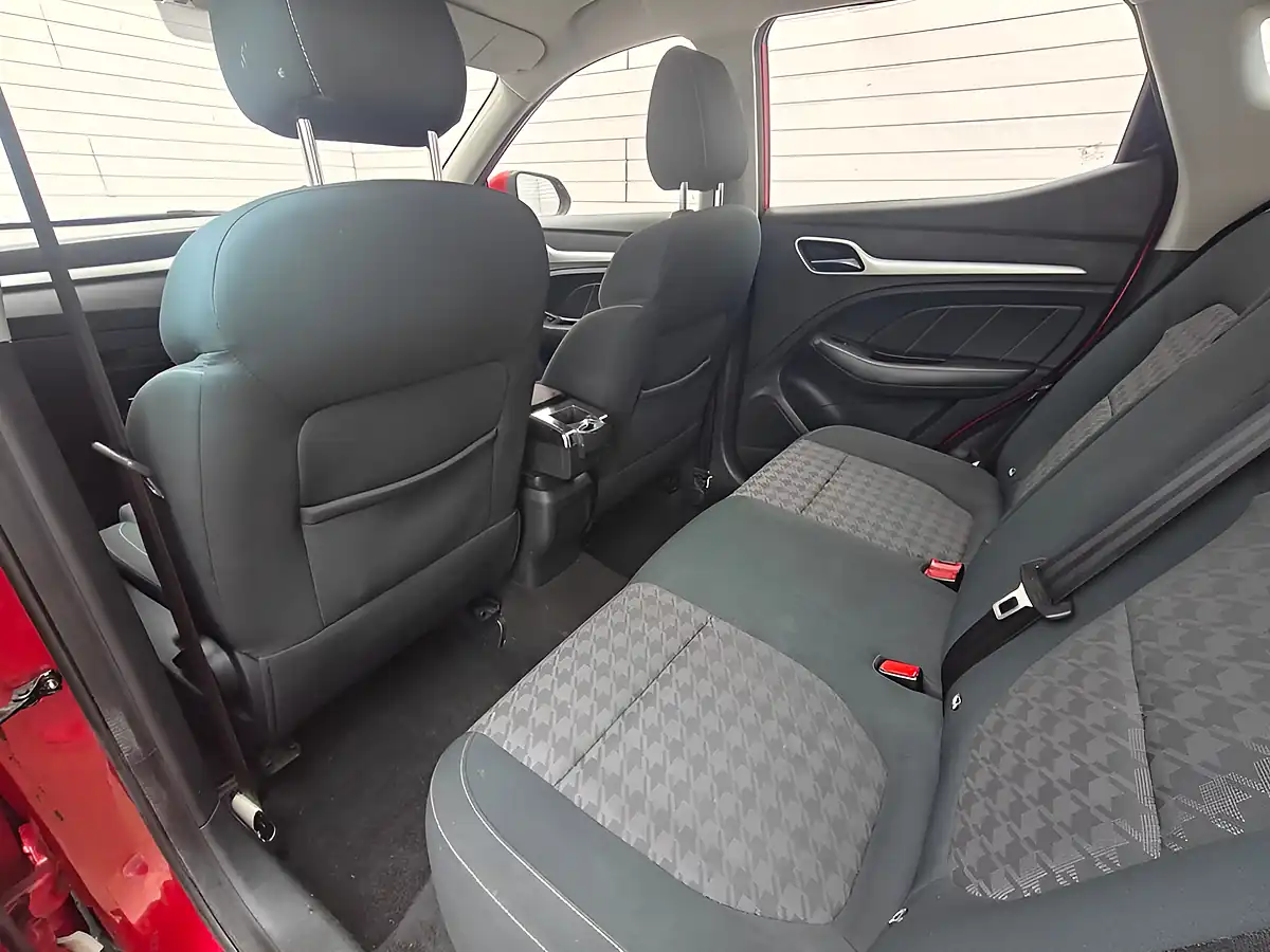 Used 2019 MG ZS Excite Red - Interior and Exterior details 15