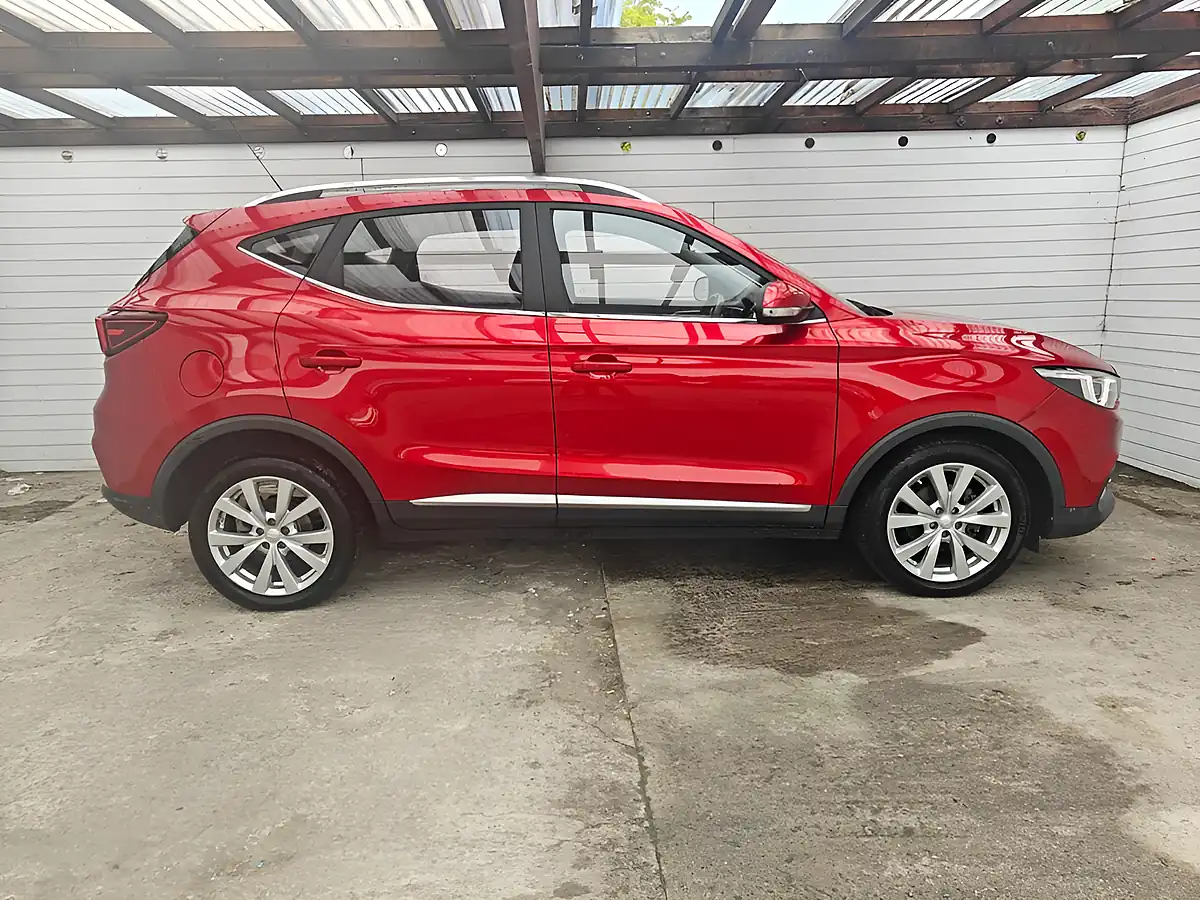 Used 2019 MG ZS Excite Red - Interior and Exterior details 8