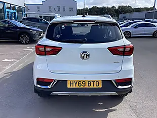 Used 2019 MG Zs Excite White - Interior and Exterior details 11