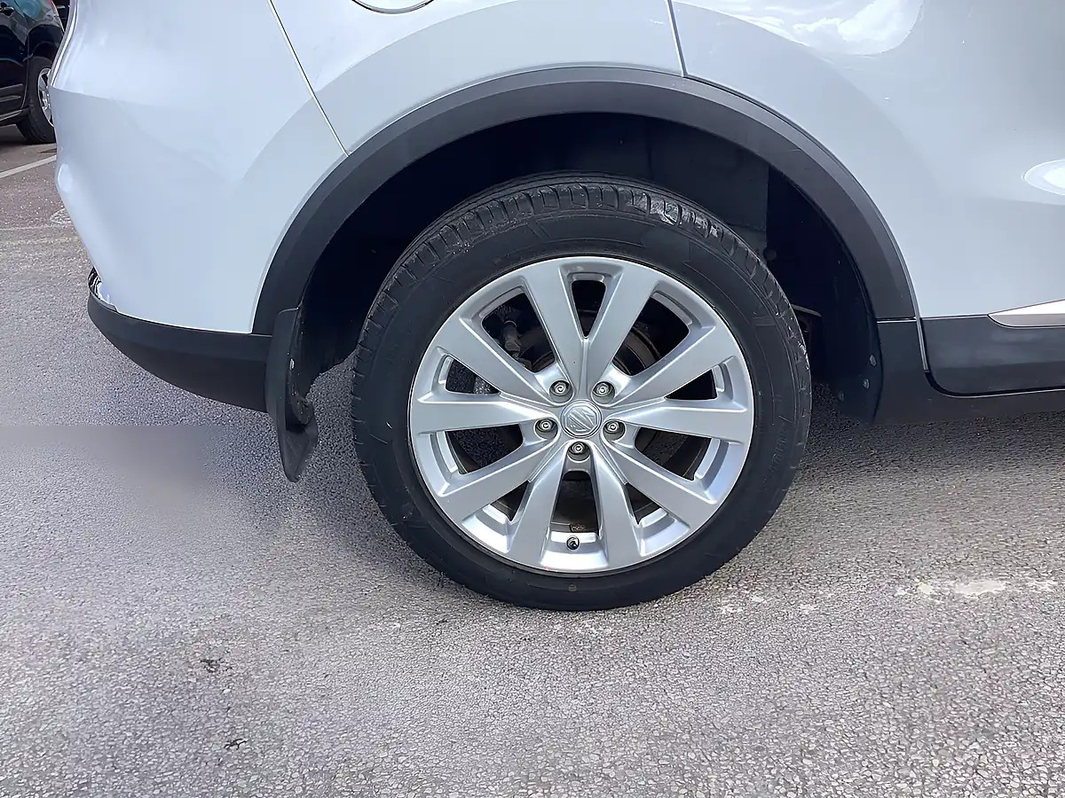Used 2019 MG Zs Excite White - Interior and Exterior details 13