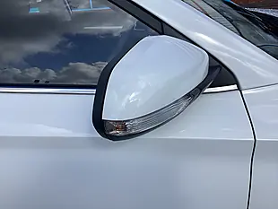 Used 2019 MG Zs Excite White - Interior and Exterior details 14