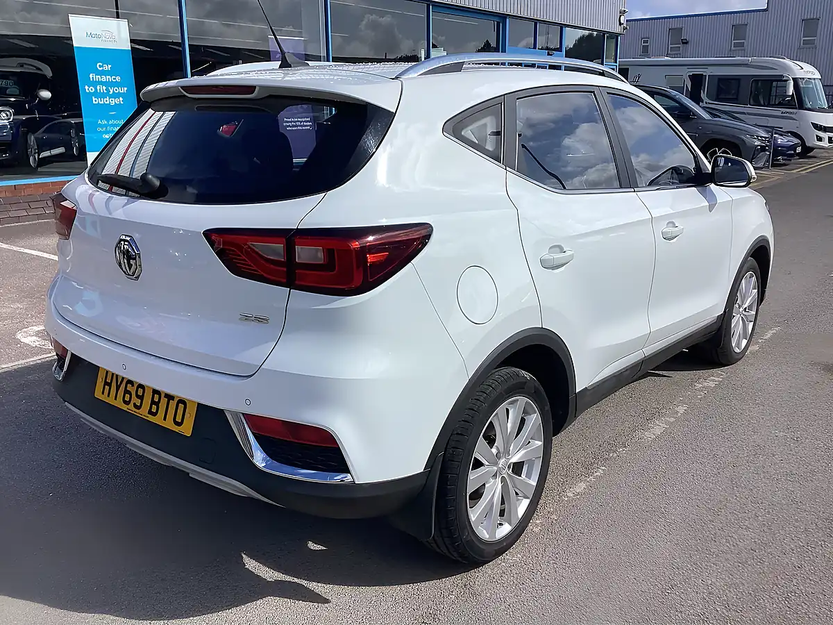 Used 2019 MG Zs Excite White - Interior and Exterior details 4