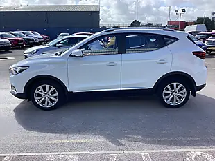 Used 2019 MG Zs Excite White - Interior and Exterior details 9