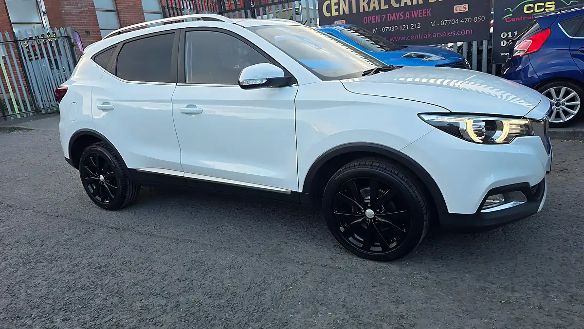 Used 2019 MG Zs Excite White - Front View