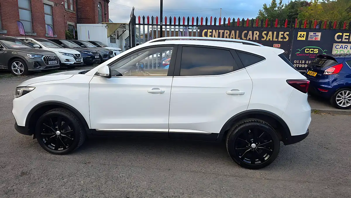 Used 2019 MG Zs Excite White - Interior and Exterior details 11