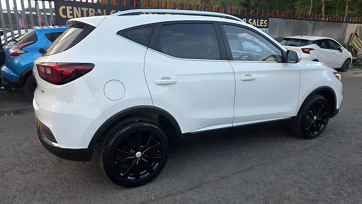 Used 2019 MG Zs Excite White - Interior and Exterior details 7
