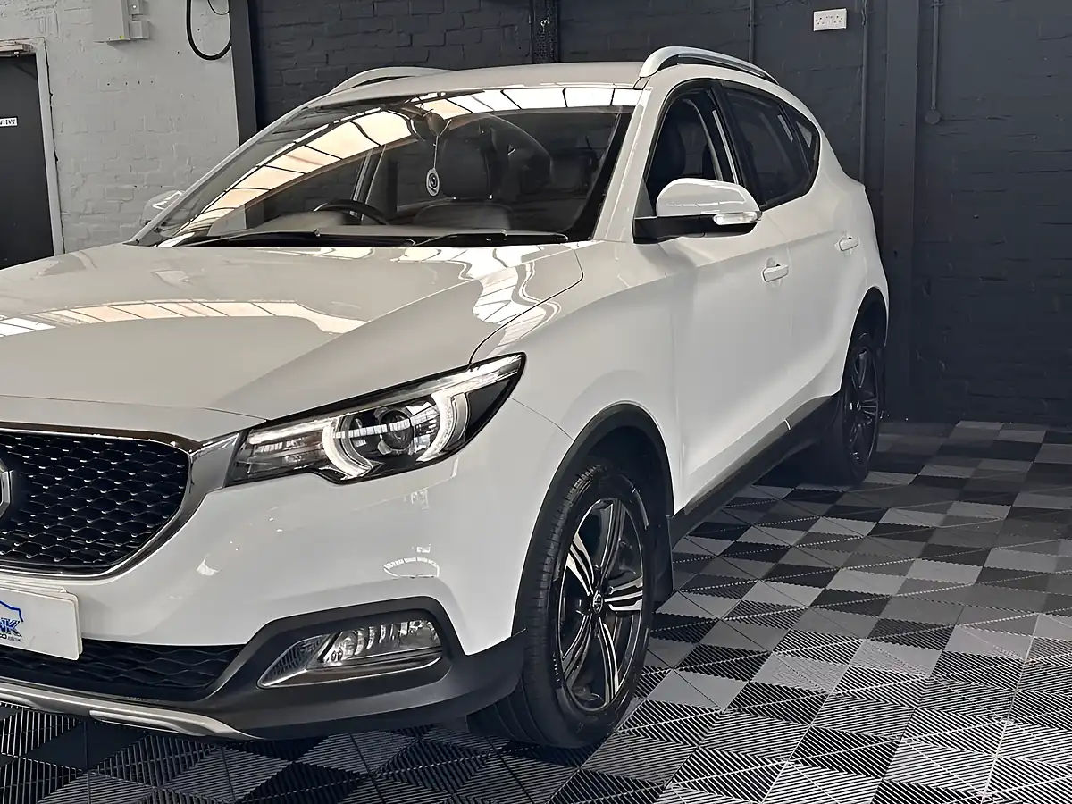 Used 2019 MG Zs Exclusive Arctic White - Interior and Exterior details 12