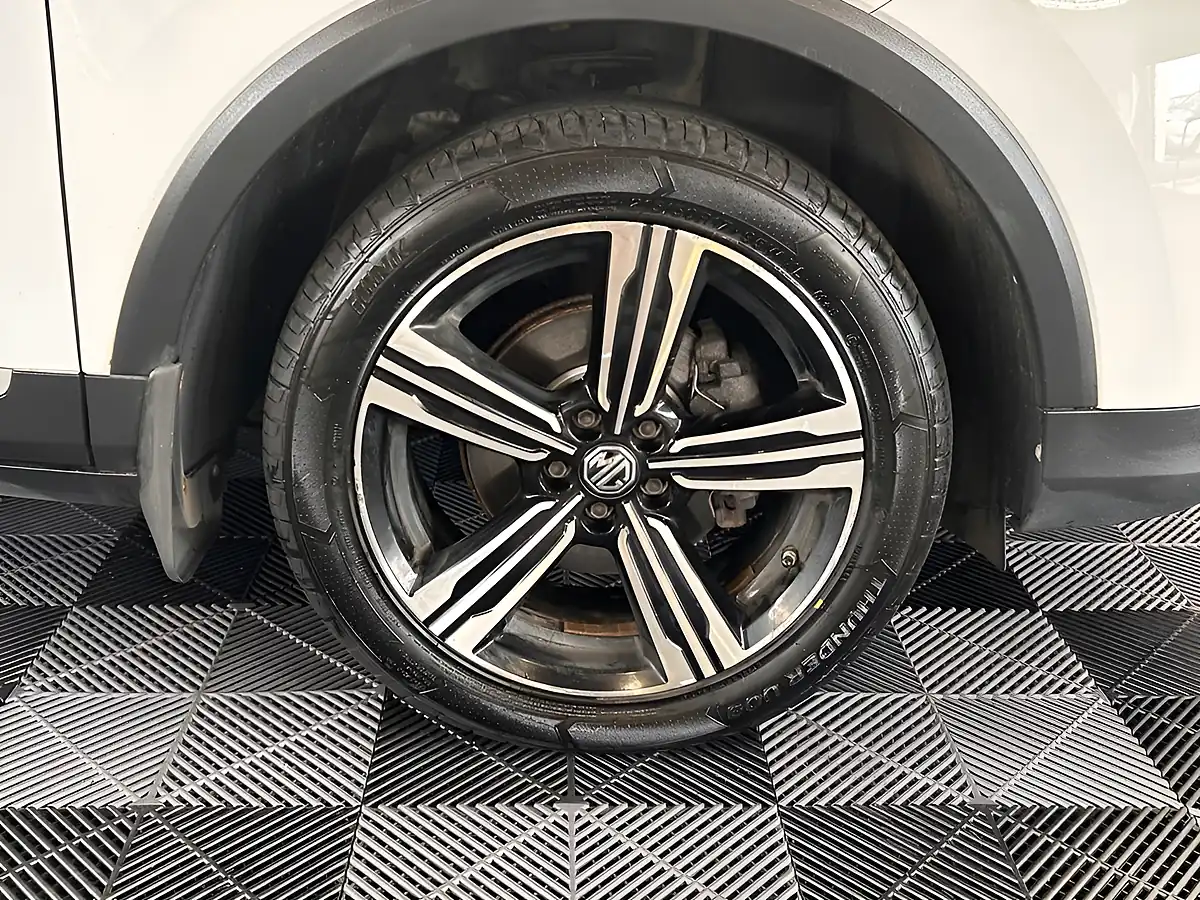 Used 2019 MG Zs Exclusive Arctic White - Interior and Exterior details 14