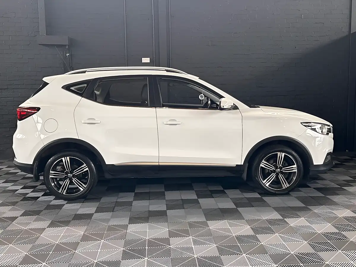 Used 2019 MG Zs Exclusive Arctic White - Interior and Exterior details 16