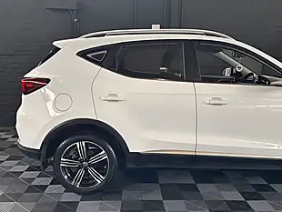 Used 2019 MG Zs Exclusive Arctic White - Interior and Exterior details 6
