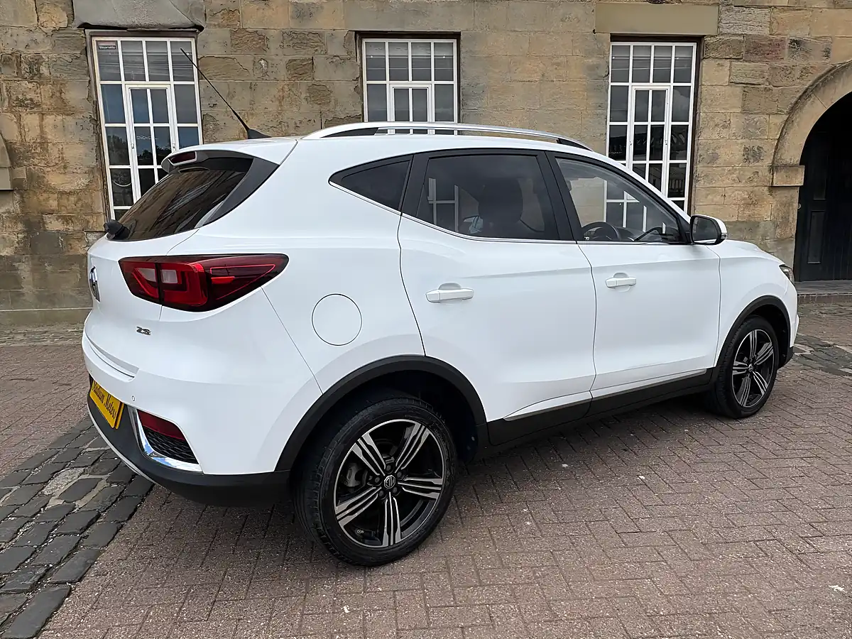 Used 2019 MG Zs Exclusive White - Interior and Exterior details 18