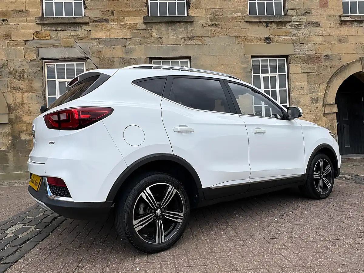 Used 2019 MG Zs Exclusive White - Interior and Exterior details 19