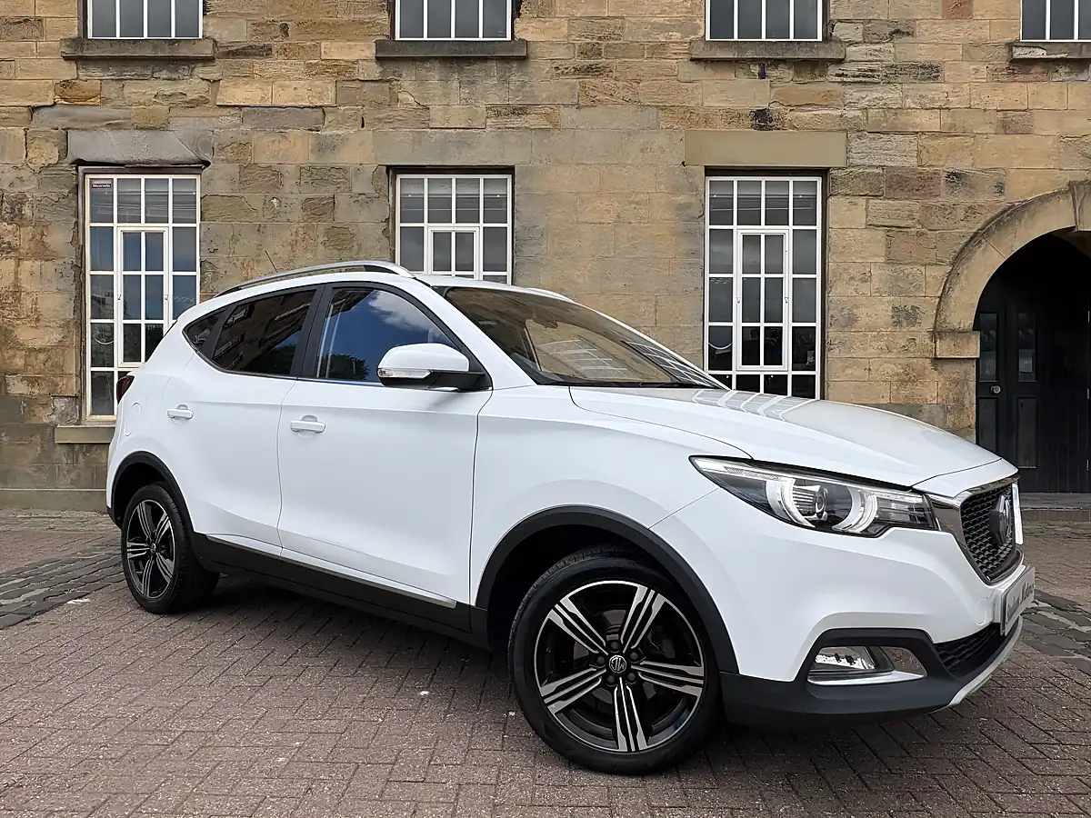 Used 2019 MG Zs Exclusive White - Interior and Exterior details 4