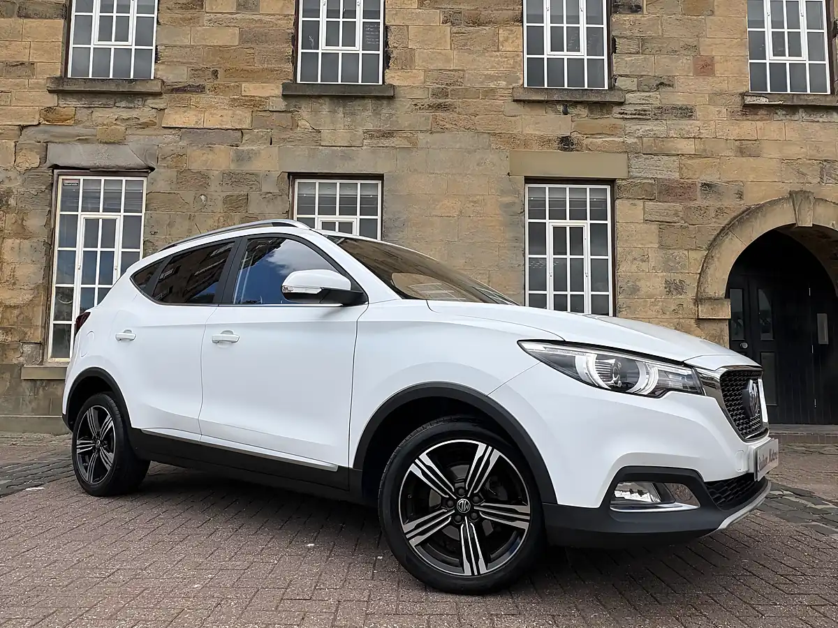 Used 2019 MG Zs Exclusive White - Interior and Exterior details 6
