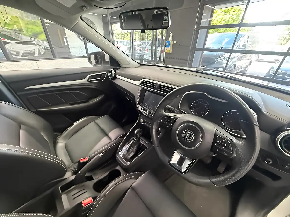 Used 2019 MG Zs Exclusive White - Interior and Exterior details 13
