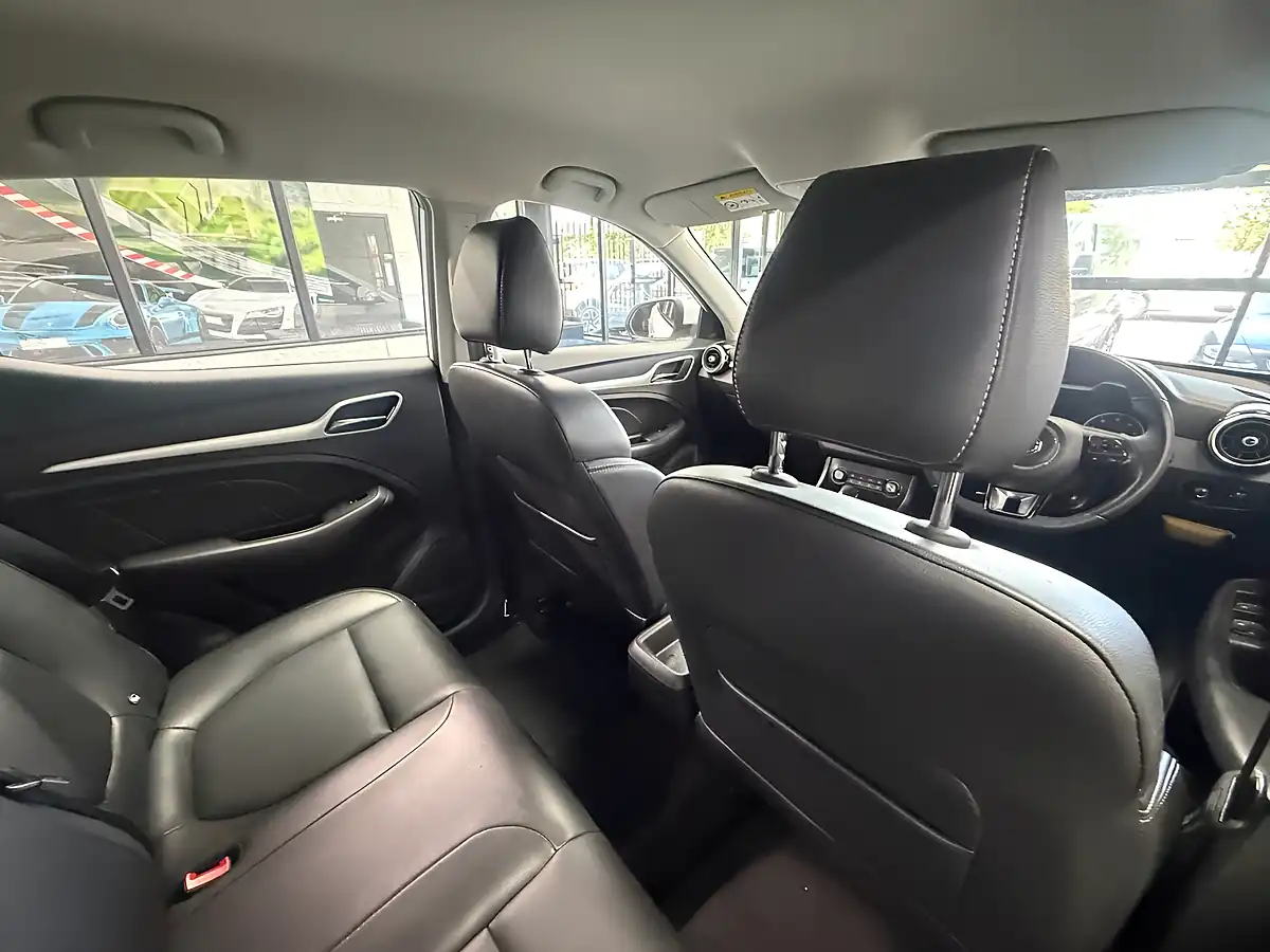 Used 2019 MG Zs Exclusive White - Interior and Exterior details 18
