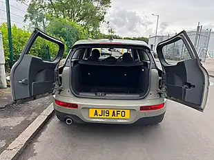 Used 2019 MINI Clubman Cooper Classic Emerald Grey - Interior and Exterior details 8
