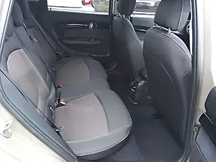 Used 2019 MINI Clubman Cooper Classic Emerald-Grey Metallic - Interior and Exterior details 15