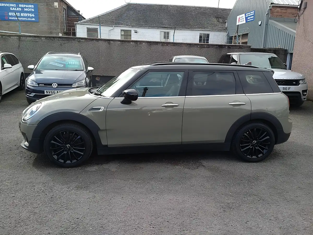Used 2019 MINI Clubman Cooper Classic Emerald-Grey Metallic - Interior and Exterior details 2