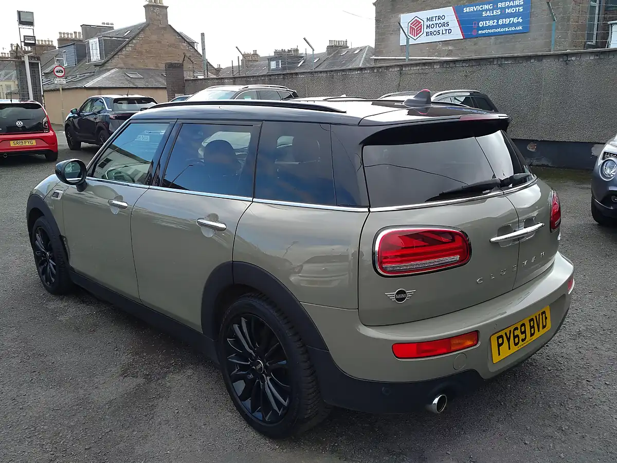 Used 2019 MINI Clubman Cooper Classic Emerald-Grey Metallic - Interior and Exterior details 4