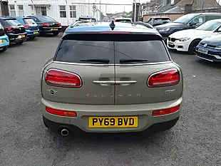 Used 2019 MINI Clubman Cooper Classic Emerald-Grey Metallic - Interior and Exterior details 5