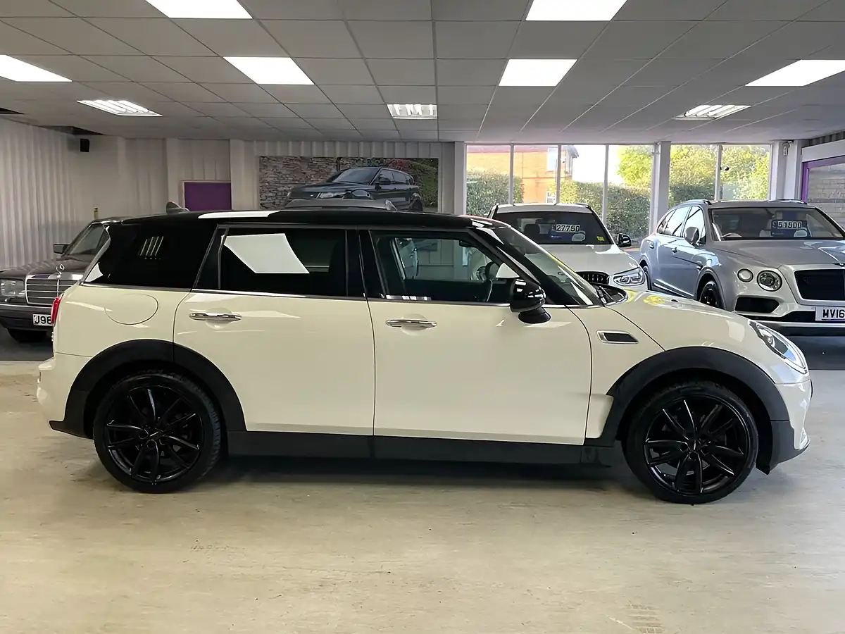 Used 2019 MINI Clubman Cooper Sport White - Interior and Exterior details 10