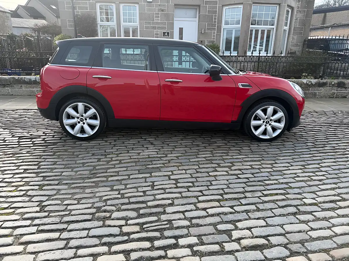 Used 2019 MINI Clubman Exclusive Chilli Red - Interior and Exterior details 10