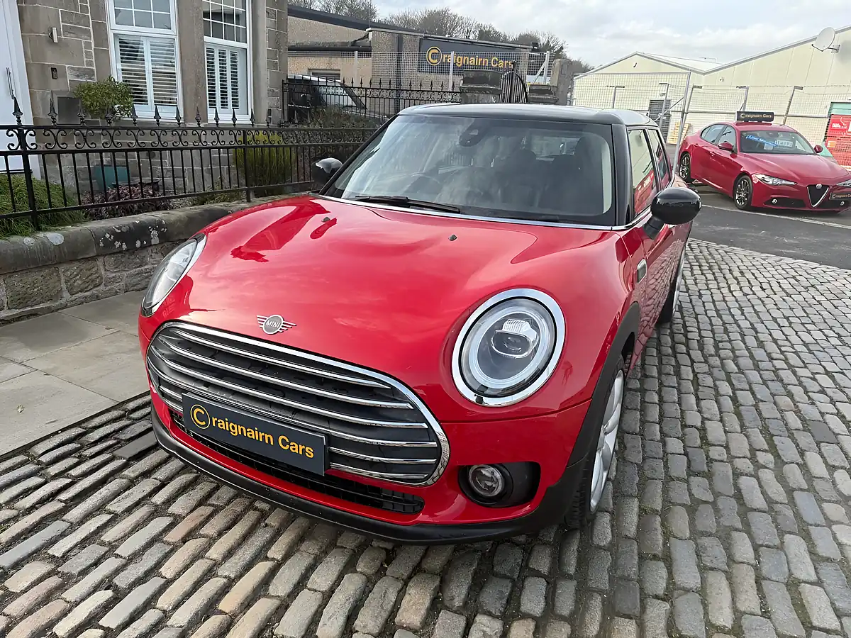Used 2019 MINI Clubman Exclusive Chilli Red - Interior and Exterior details 11